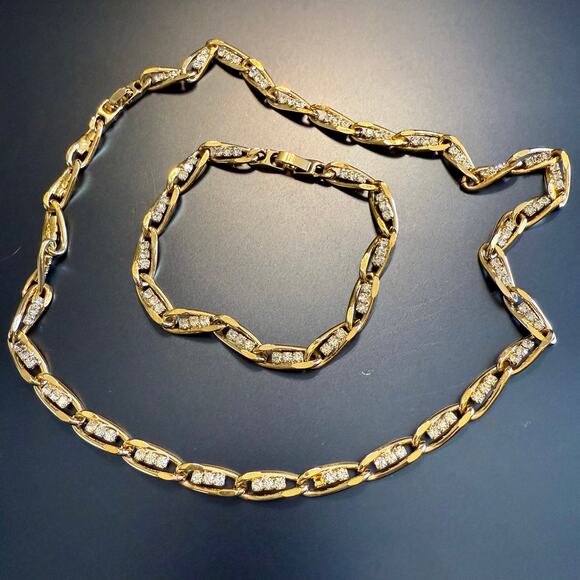Vintage Gold Tone Rhinestone Bracelet Necklace Jewelry Set - Picture 3 of 6